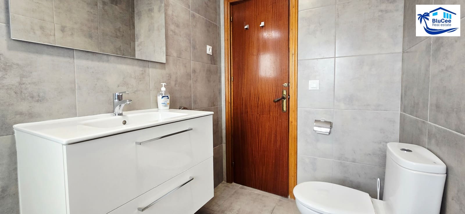 3 bedroom Townhouse for sale in Caleta de Velez - € 320,000 (Ref: 9706105)