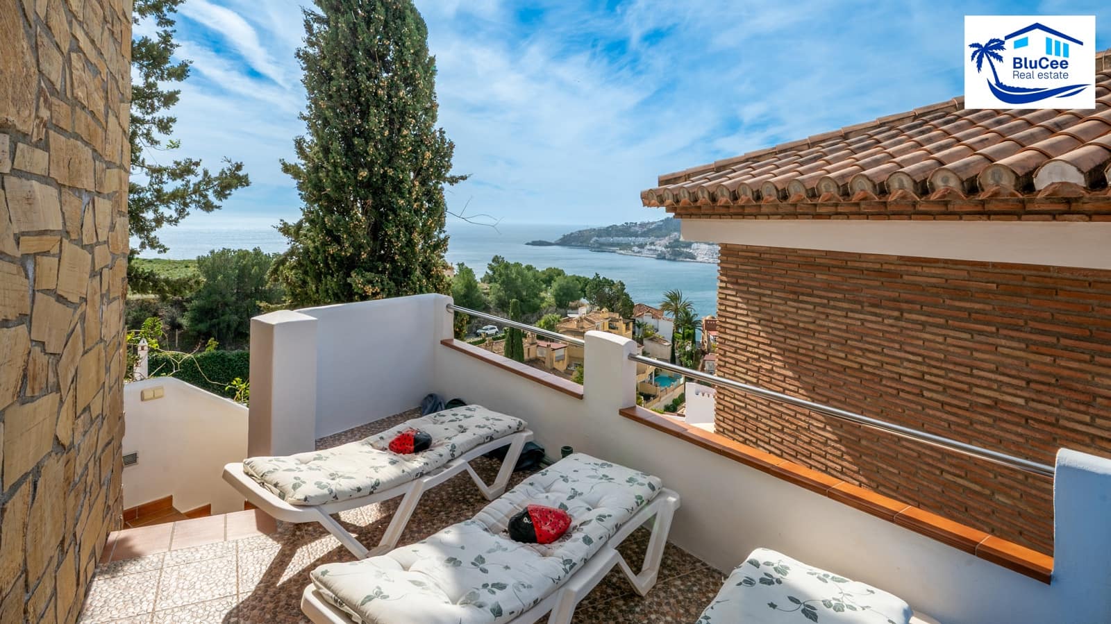 3 bedroom Villa for sale in Cotobro with pool garage - € 849,000 (Ref: 9733602)