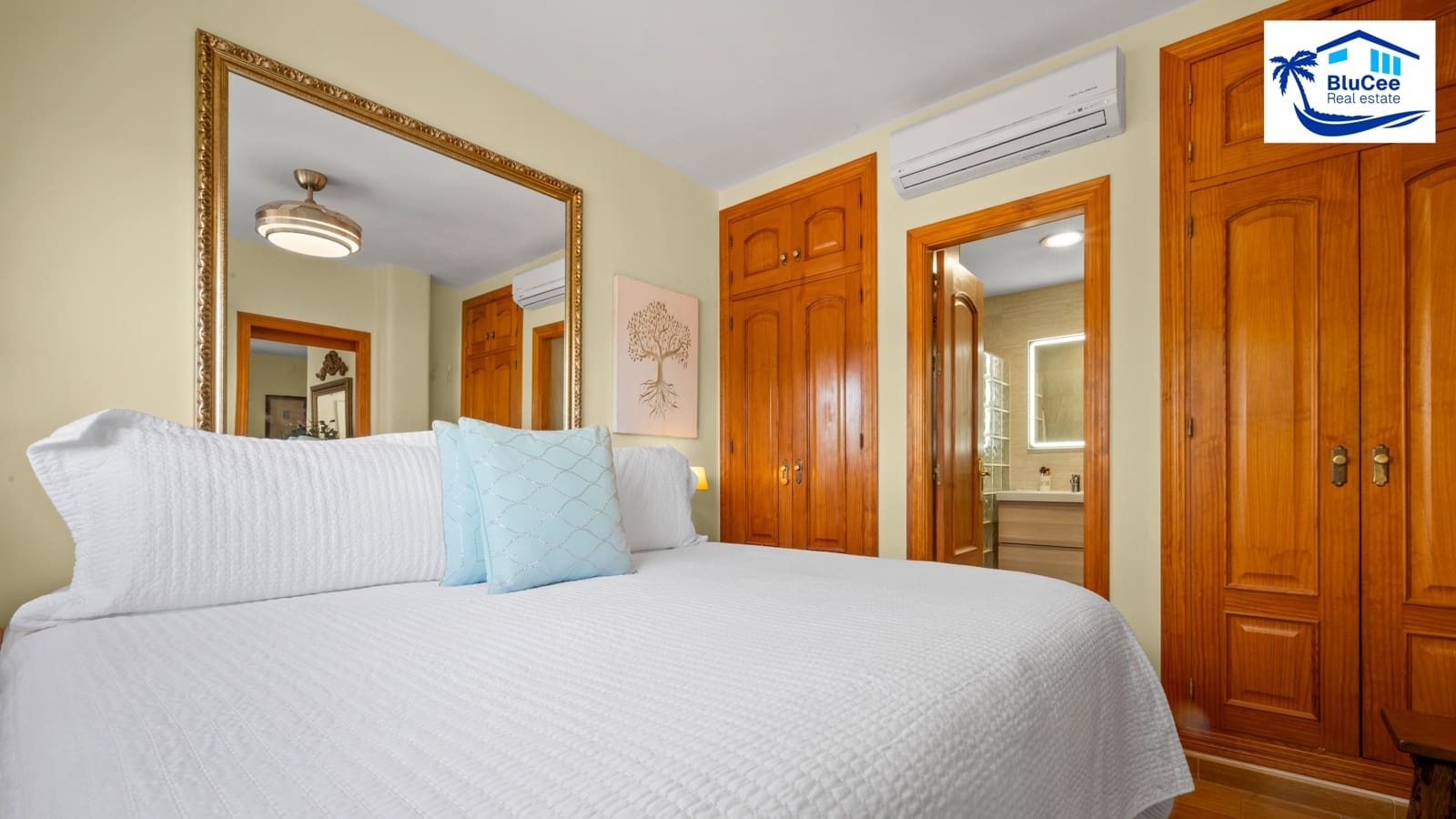 3 bedroom Villa for sale in Cotobro with pool garage - € 849,000 (Ref: 9733602)