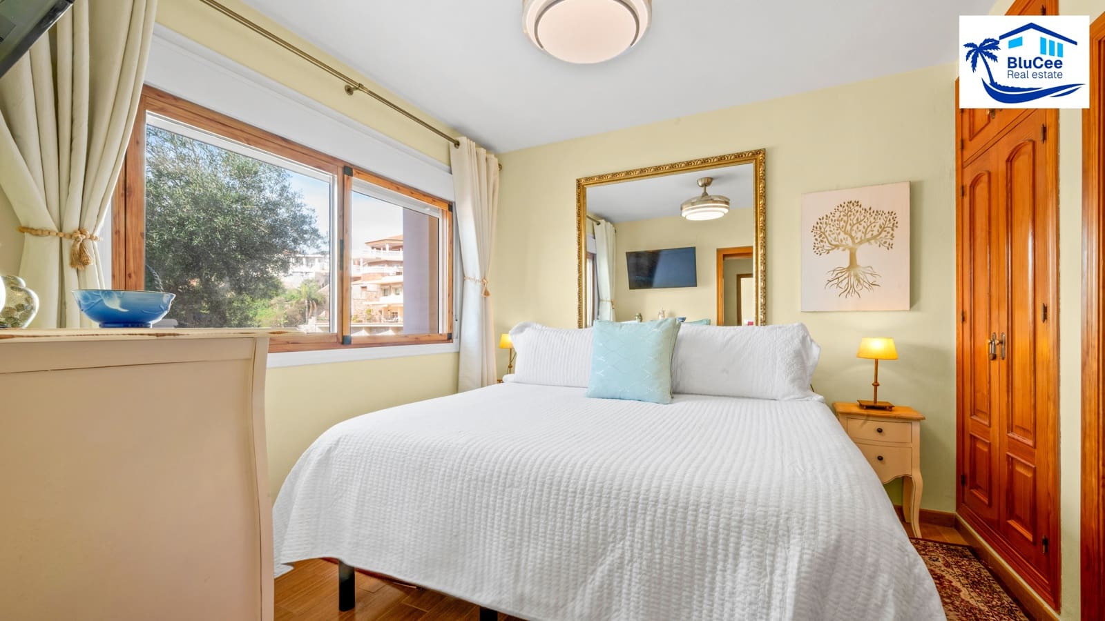 3 bedroom Villa for sale in Cotobro with pool garage - € 849,000 (Ref: 9733602)