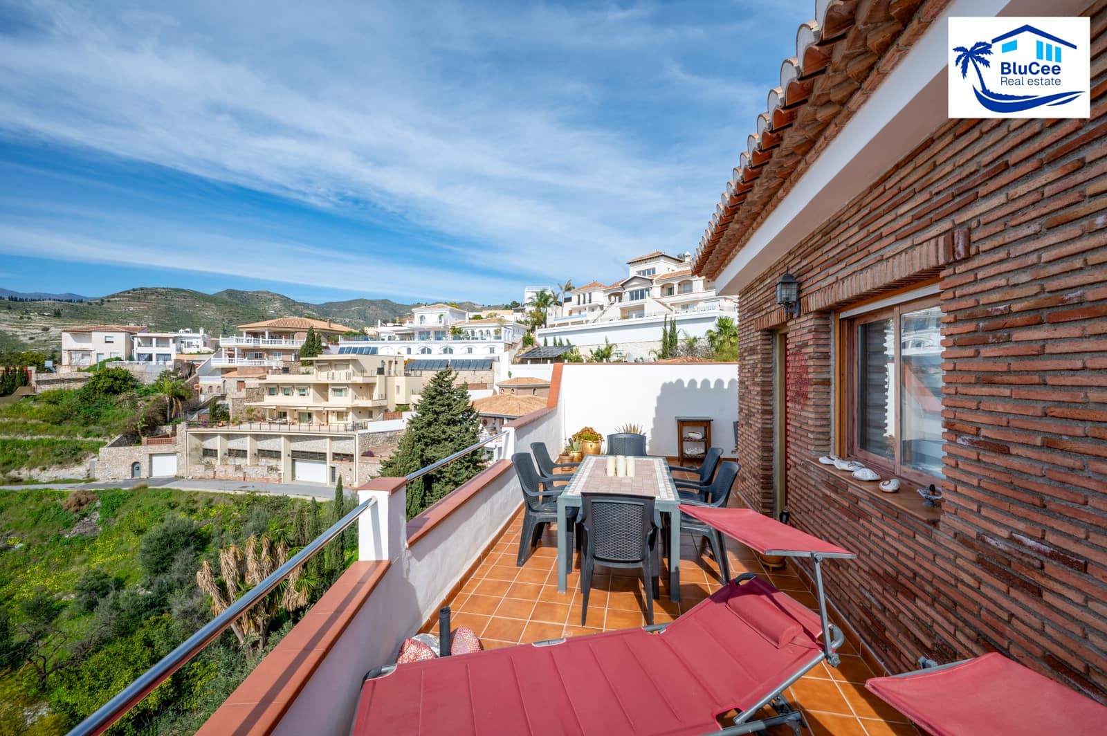 3 bedroom Villa for sale in Cotobro with pool garage - € 849,000 (Ref: 9733602)