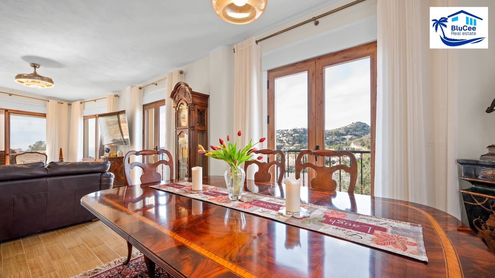 3 bedroom Villa for sale in Cotobro with pool garage - € 849,000 (Ref: 9733602)