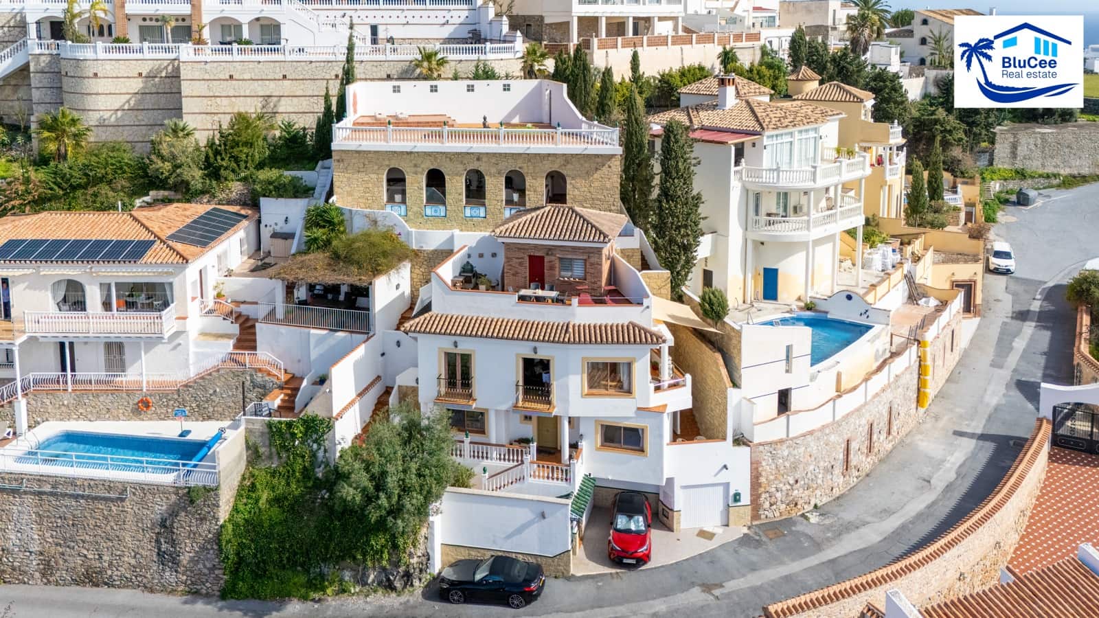 3 bedroom Villa for sale in Cotobro with pool garage - € 849,000 (Ref: 9733602)