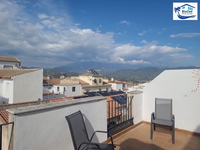 3 chambre Maison de Ville à vendre à Benamocarra avec garage - 275 000 € (Ref: 9798295)