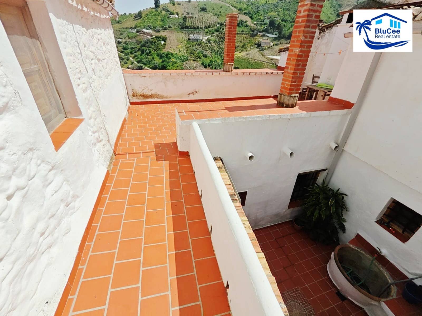 3 soveværelse Byhus til salg i Cutar - € 245.000 (Ref: 9804938)