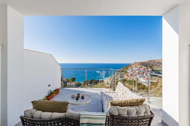 3 quarto Moradia em Banda para venda em Nerja com piscina garagem - 449 000 € (Ref: 9832215)