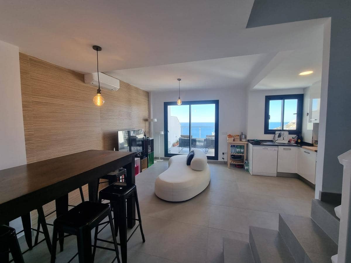 3 soverom Rekkehus til salgs i Nerja med svømmebasseng garasje - € 449 000 (Ref: 9832215)