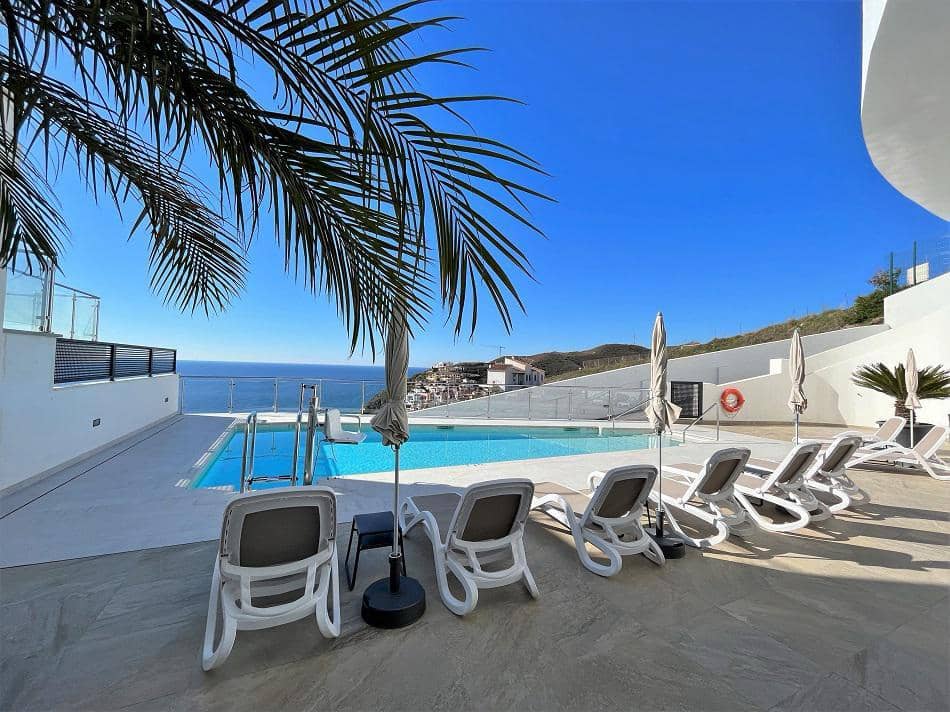 3 soverom Rekkehus til salgs i Nerja med svømmebasseng garasje - € 449 000 (Ref: 9832215)
