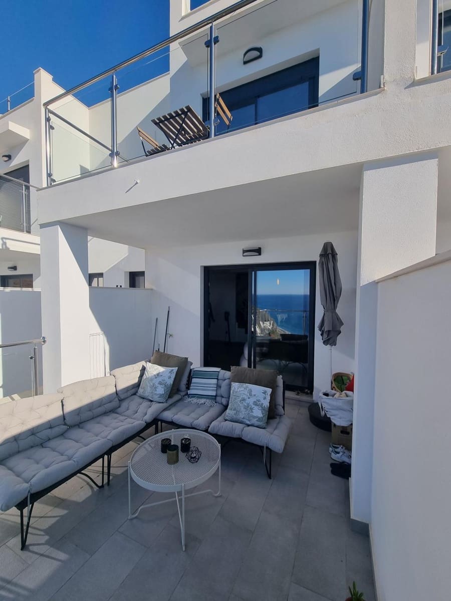 3 soverom Rekkehus til salgs i Nerja med svømmebasseng garasje - € 449 000 (Ref: 9832215)