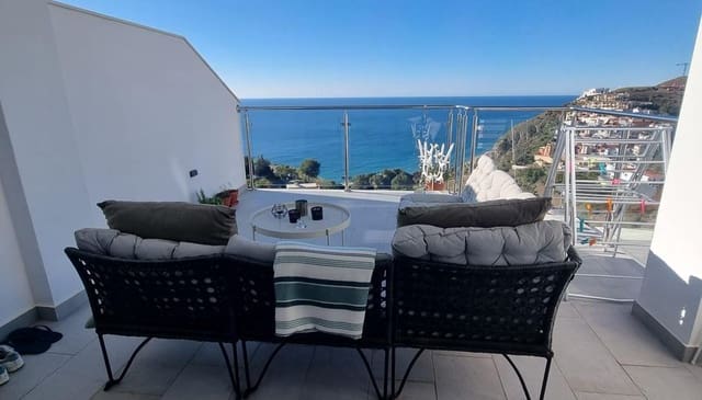 3 quarto Moradia em Banda para venda em Nerja com piscina garagem - 449 000 € (Ref: 9832215)