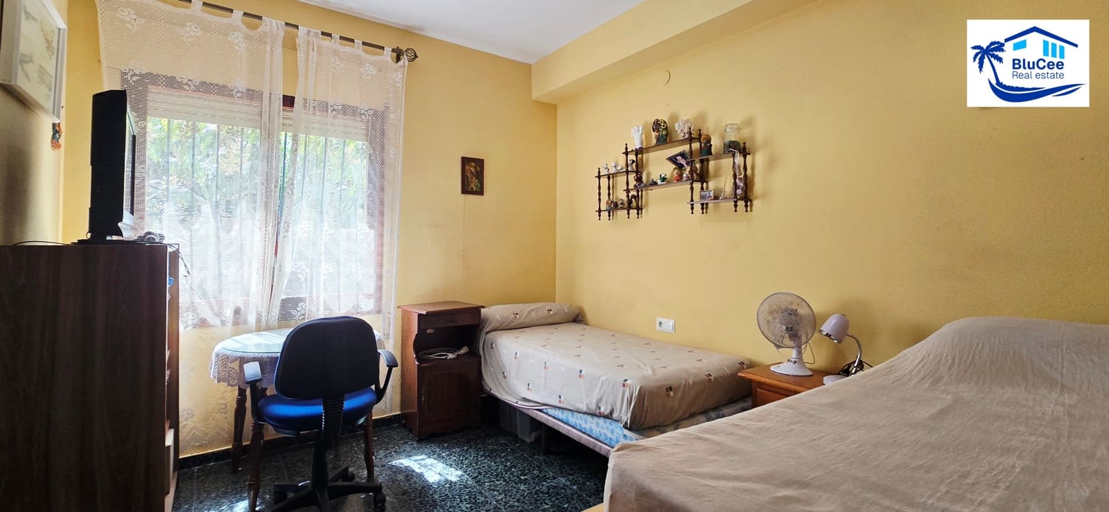 4 bedroom Villa for sale in Rincon de la Victoria with garage - € 840,000 (Ref: 9838618)