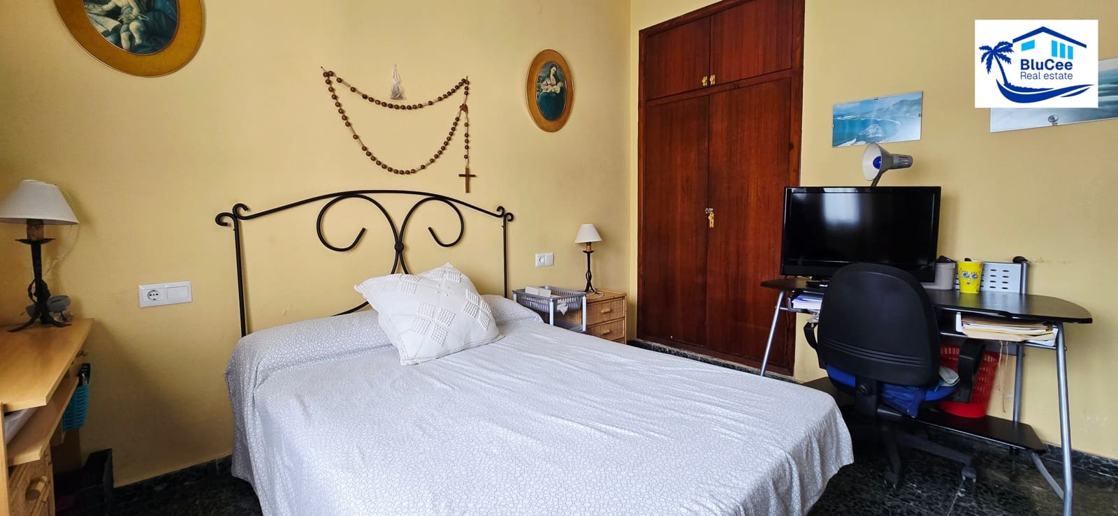 4 bedroom Villa for sale in Rincon de la Victoria with garage - € 840,000 (Ref: 9838618)