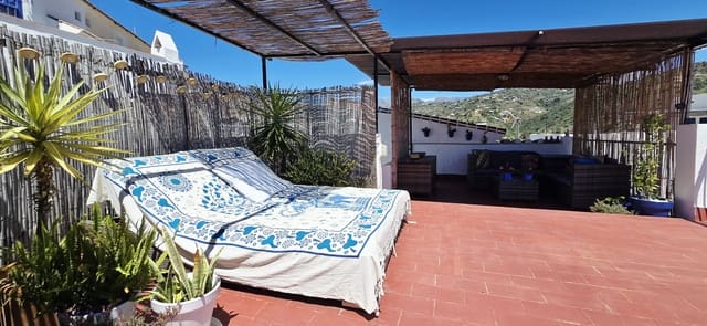 3 makuuhuone Omakotitalo myytävänä paikassa Torrox - 245 000 € (Ref: 9839809)