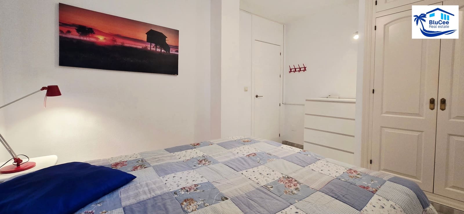 3 soverom Rekkehus til salgs i Caleta de Velez med svømmebasseng garasje - € 420 000 (Ref: 9855965)