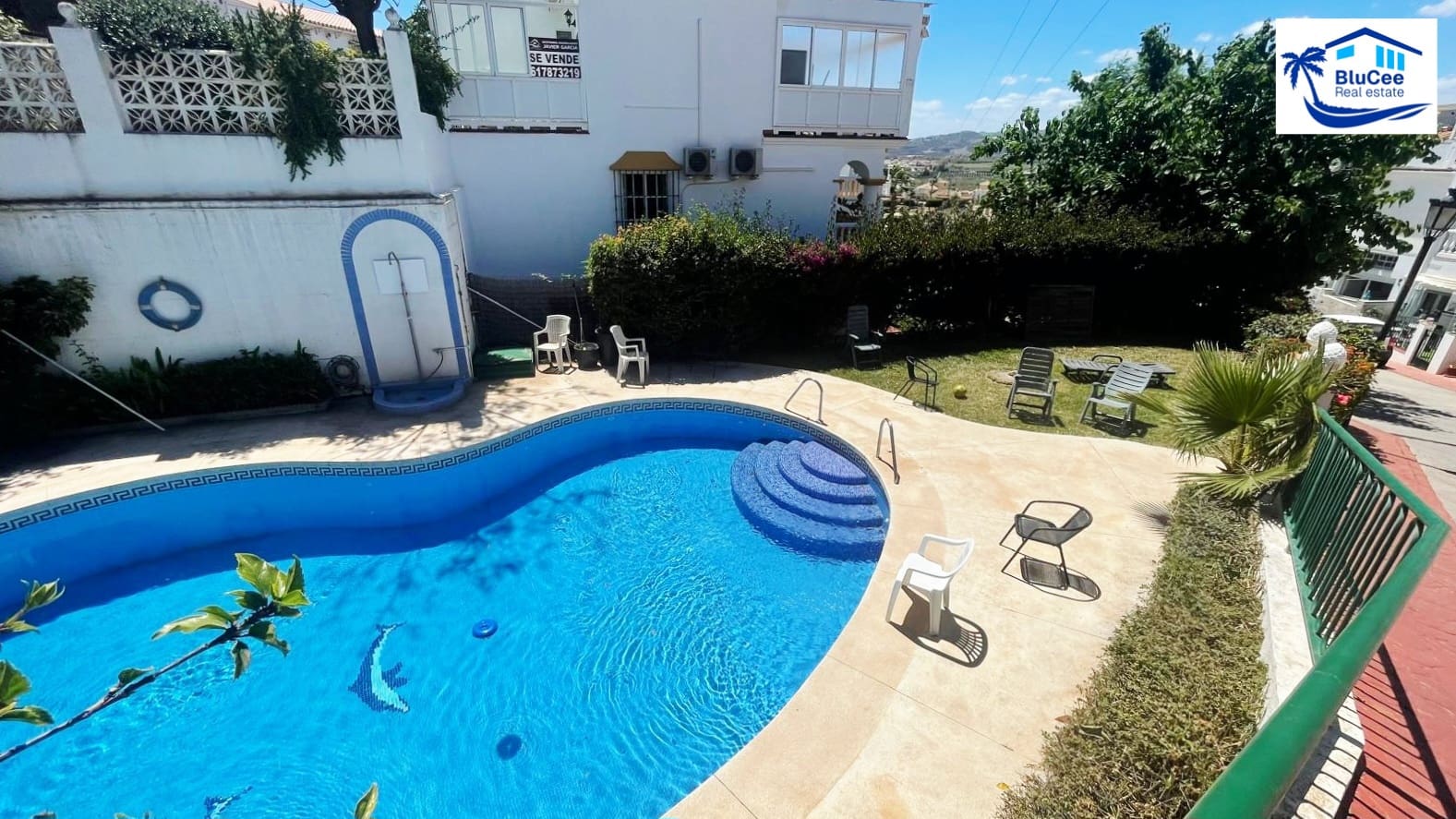 3 soverom Rekkehus til salgs i Caleta de Velez med svømmebasseng garasje - € 420 000 (Ref: 9855965)