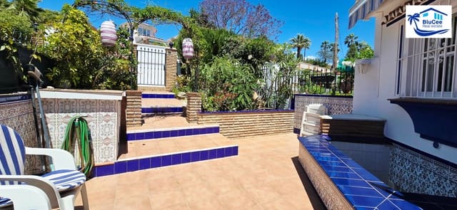 Adosado de 3 habitaciones en Caleta de Vélez, Vélez-Málaga en venta con piscina garaje - 420.000 € (Ref: 9855965)