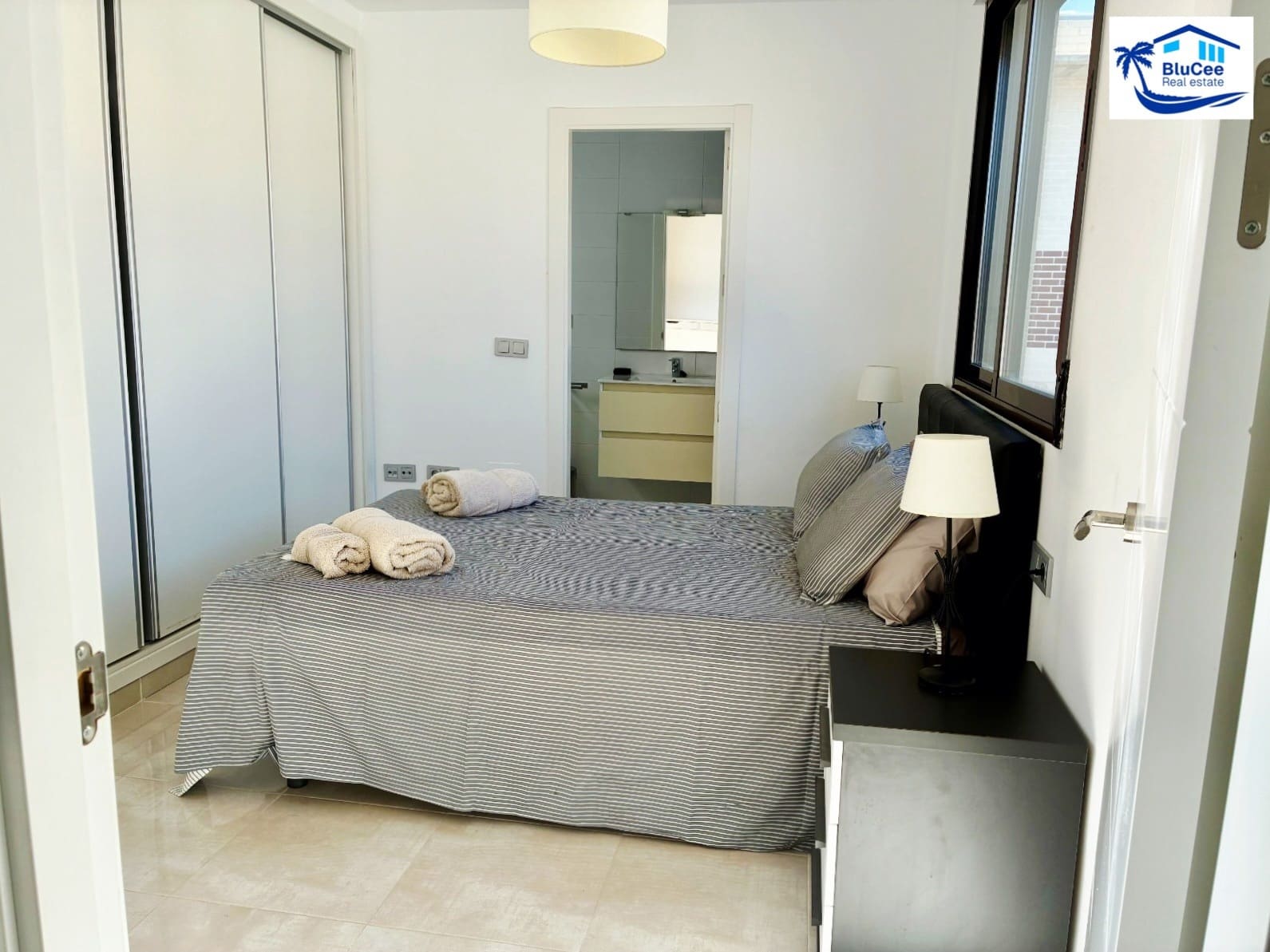 3 soveværelse Lejlighed til salg i Orihuela Costa med swimmingpool - € 197.000 (Ref: 9855992)
