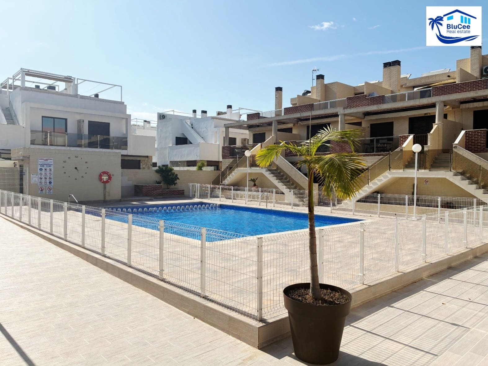 3 soveværelse Lejlighed til salg i Orihuela Costa med swimmingpool - € 197.000 (Ref: 9855992)