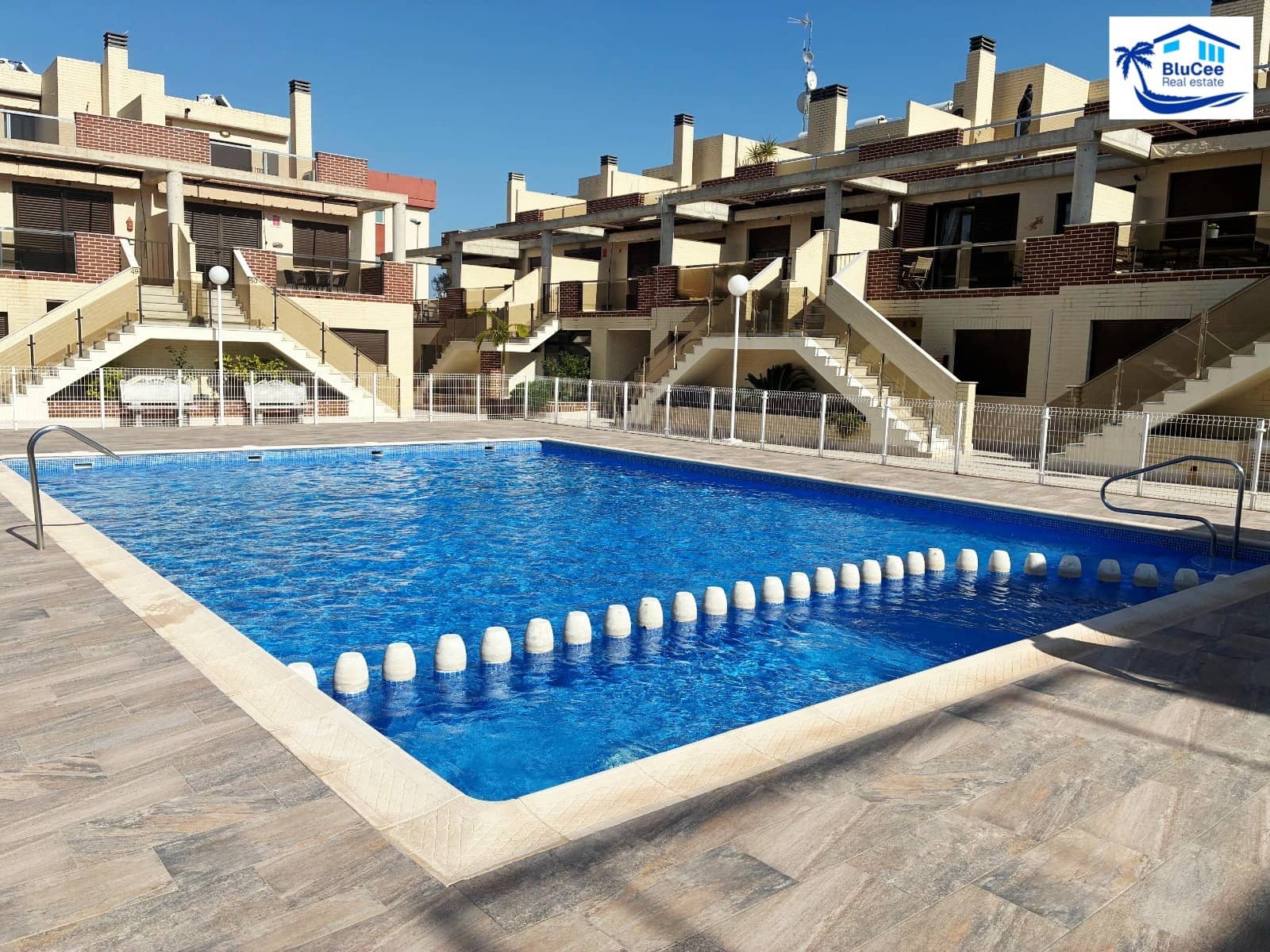 3 soveværelse Lejlighed til salg i Orihuela Costa med swimmingpool - € 197.000 (Ref: 9855992)