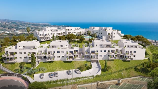 Apartamento de 2 habitaciones en Caleta de Vélez, Vélez-Málaga en venta con piscina garaje - 258.000 € (Ref: 9855995)