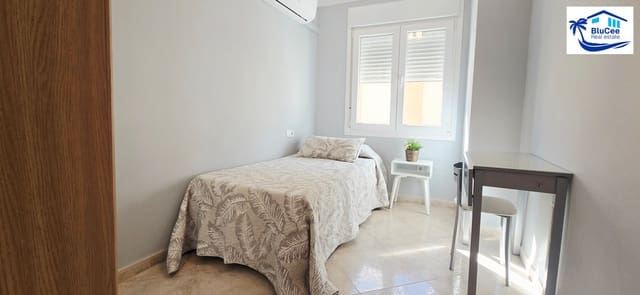 3 chambre Appartement à vendre à Torre del Mar, Vélez-Málaga - 447 000 € (Ref: 9856007)
