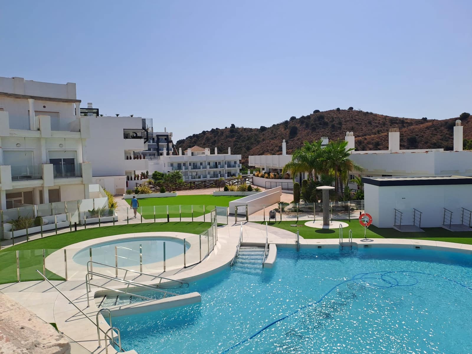 2 slaapkamer Appartement te koop in Rincon de la Victoria met zwembad garage - € 290.000 (Ref: 9856008)