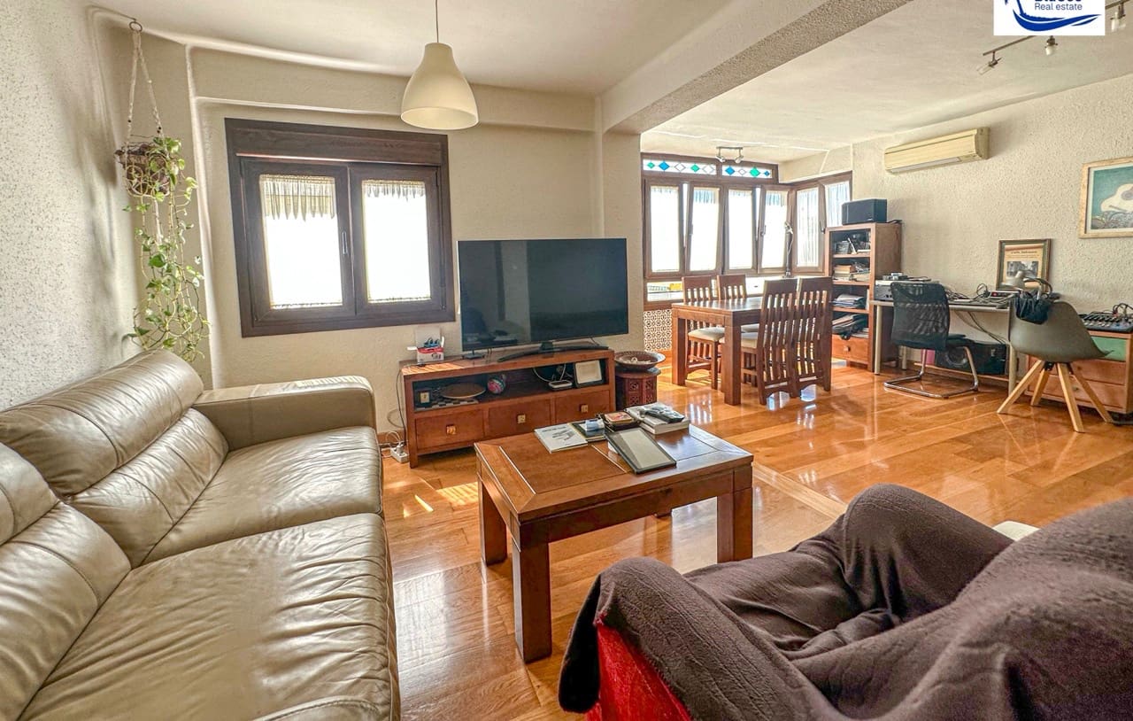 2 sovrum Lägenhet till salu i Malaga stad - 295 000 € (Ref: 9866230)