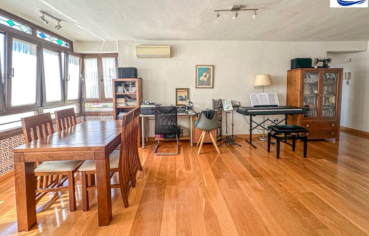 2 sovrum Lägenhet till salu i Malaga stad - 295 000 € (Ref: 9866230)
