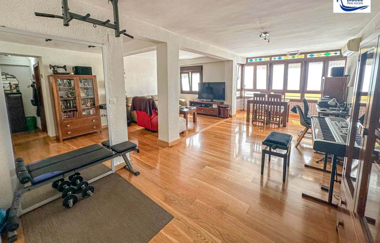 2 sovrum Lägenhet till salu i Malaga stad - 295 000 € (Ref: 9866230)