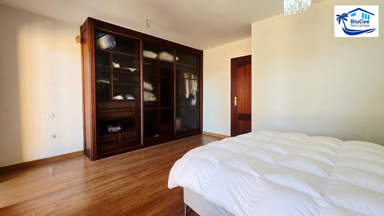 2 bedroom Apartment for sale in Rincon de la Victoria with pool garage - € 365,000 (Ref: 9867914)
