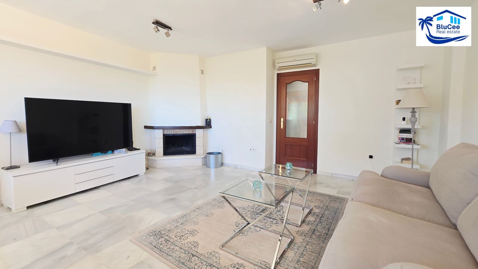 2 bedroom Apartment for sale in Rincon de la Victoria with pool garage - € 365,000 (Ref: 9867914)