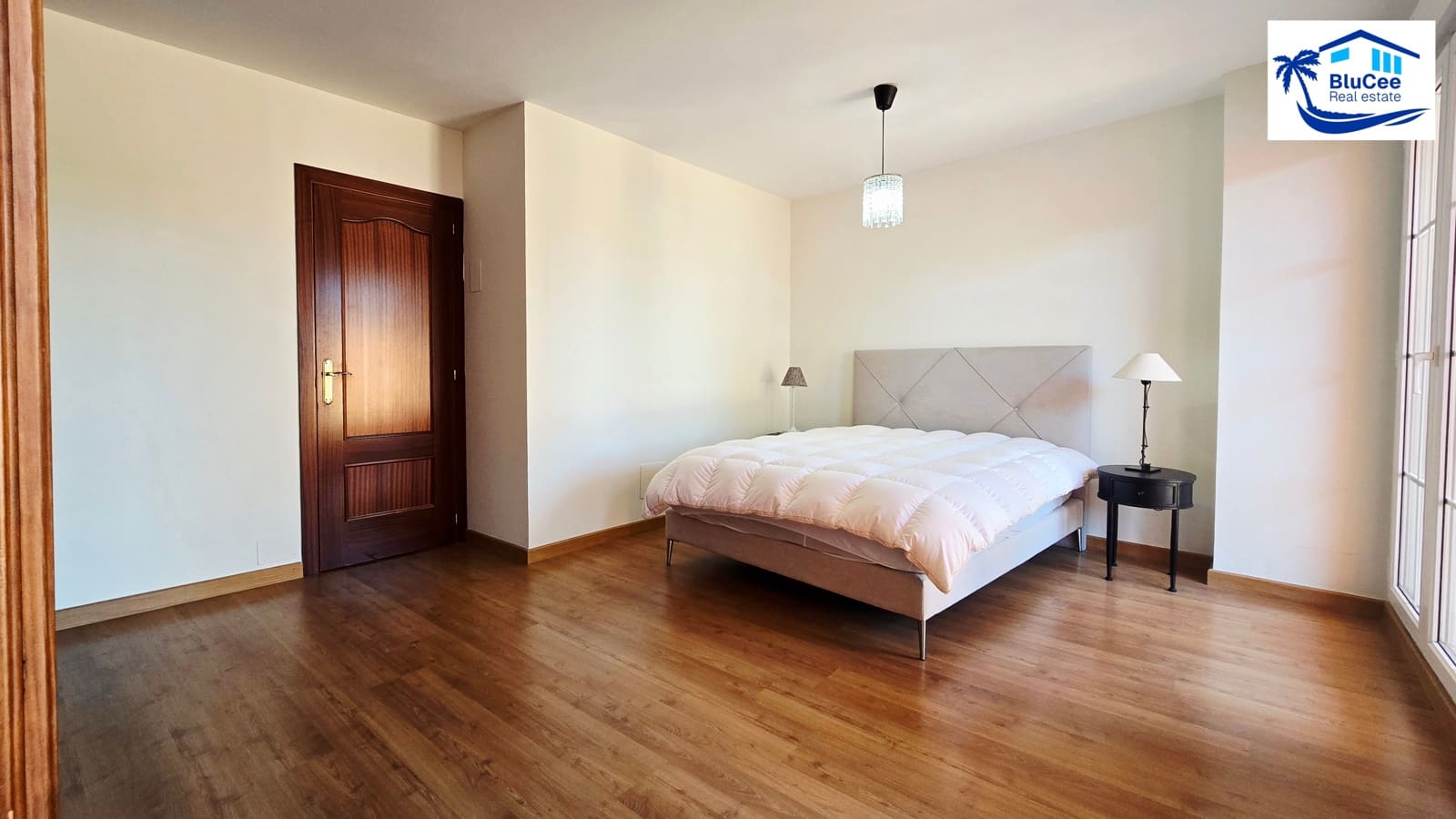 2 bedroom Apartment for sale in Rincon de la Victoria with pool garage - € 365,000 (Ref: 9867914)