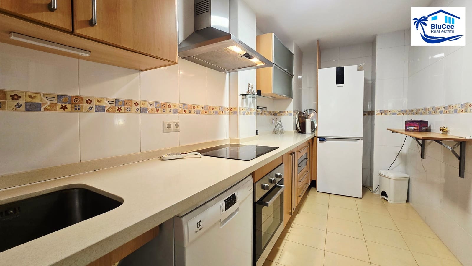 2 bedroom Apartment for sale in Rincon de la Victoria with pool garage - € 365,000 (Ref: 9867914)