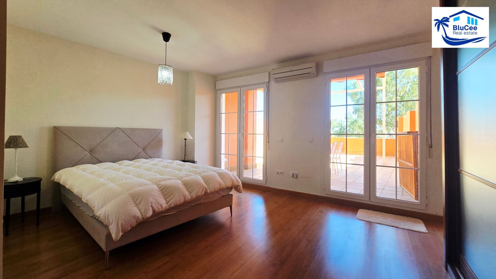 2 bedroom Apartment for sale in Rincon de la Victoria with pool garage - € 365,000 (Ref: 9867914)