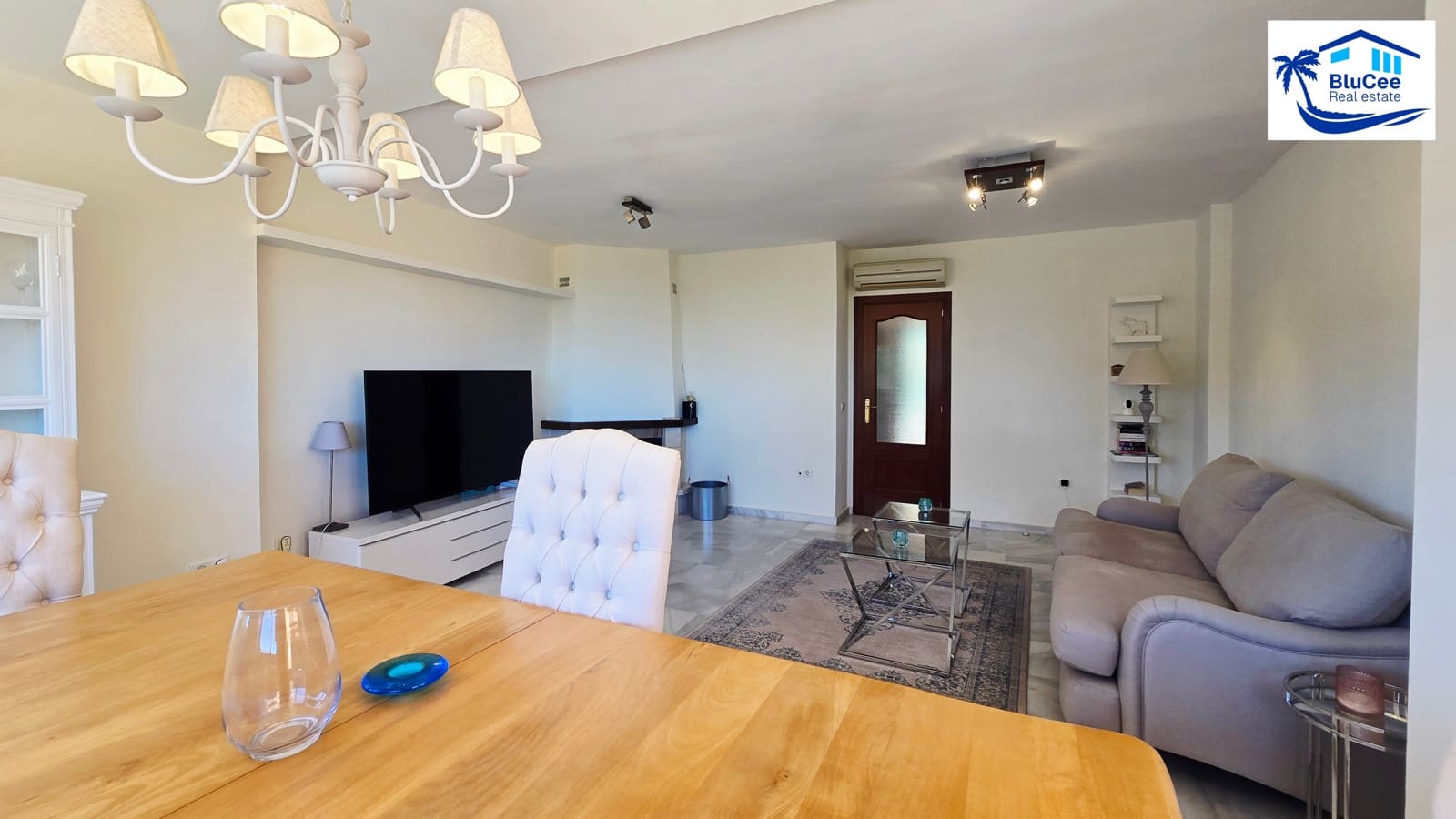 2 bedroom Apartment for sale in Rincon de la Victoria with pool garage - € 365,000 (Ref: 9867914)