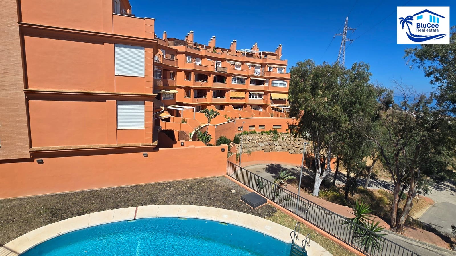 2 bedroom Apartment for sale in Rincon de la Victoria with pool garage - € 365,000 (Ref: 9867914)