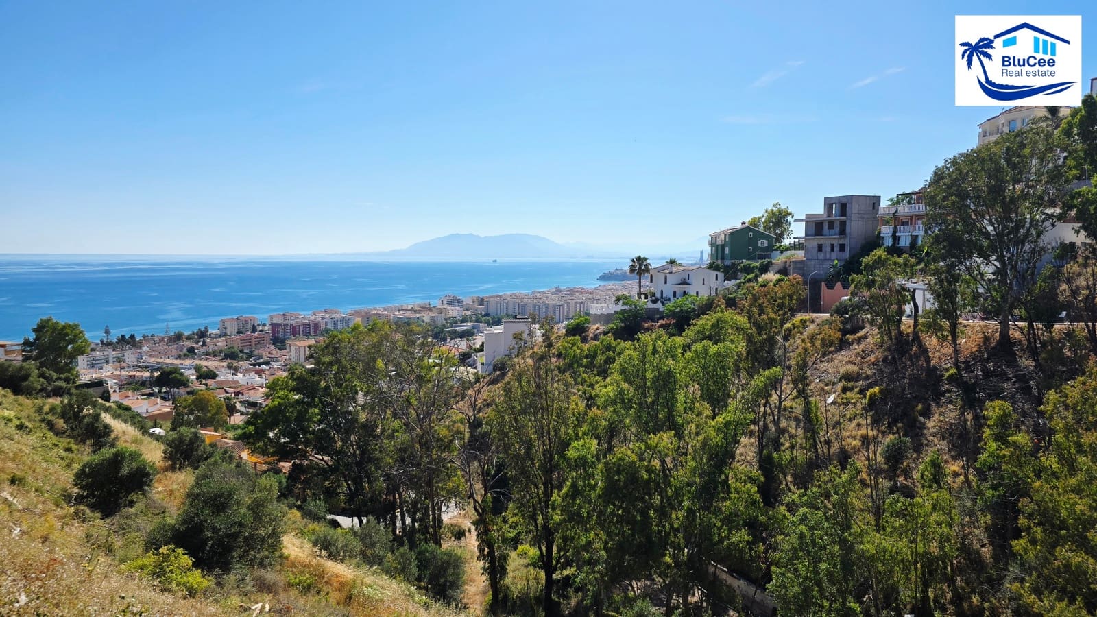 2 bedroom Apartment for sale in Rincon de la Victoria with pool garage - € 365,000 (Ref: 9867914)