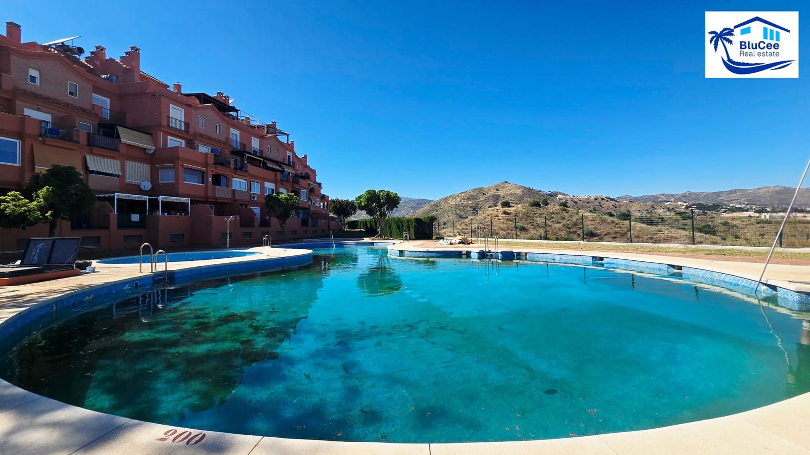 2 bedroom Apartment for sale in Rincon de la Victoria with pool garage - € 365,000 (Ref: 9867914)