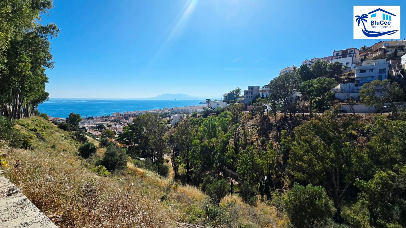2 bedroom Apartment for sale in Rincon de la Victoria with pool garage - € 365,000 (Ref: 9867914)