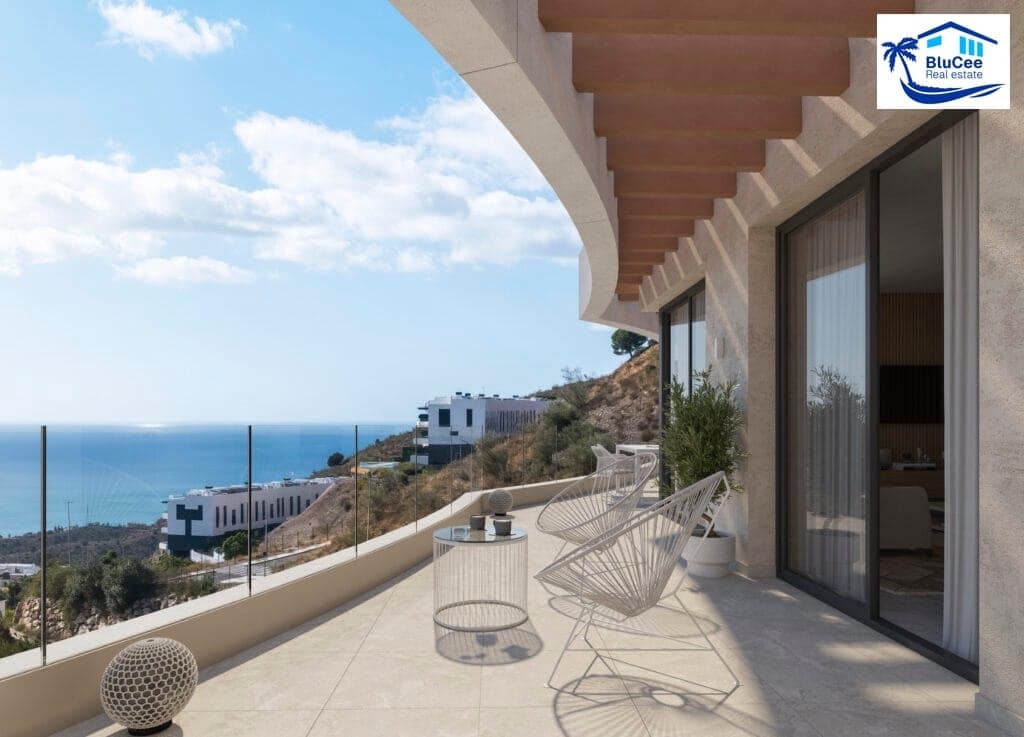 3 bedroom Apartment for sale in Rincon de la Victoria with pool garage - € 400,000 (Ref: 9874150)