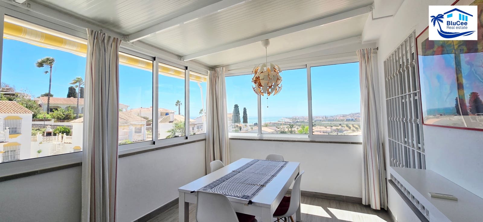 3 soveværelse Semi-Rækkehus til salg i Caleta de Velez med swimmingpool garage - € 398.000 (Ref: 9885228)