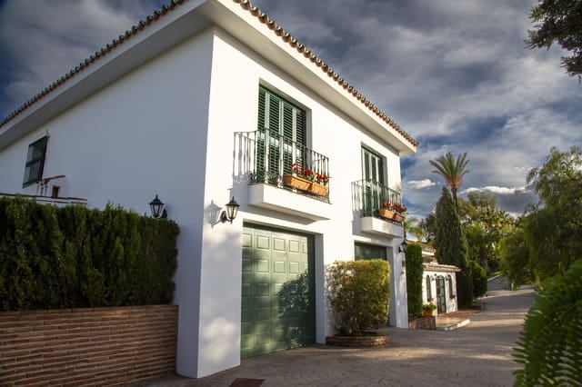 6 soverom Villa til salgs i Mijas med svømmebasseng garasje - € 2 600 000 (Ref: 9902404)