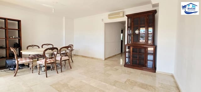 5 soveværelse Byhus til salg i Rincón de la Victoria med swimmingpool garage - € 625.695 (Ref: 9909340)