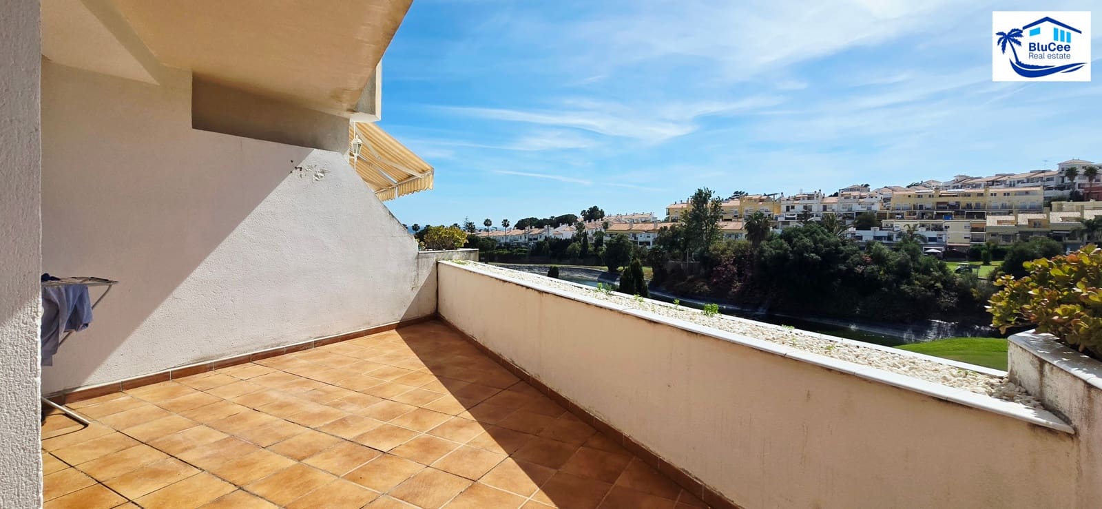 5 soveværelse Byhus til salg i Rincon de la Victoria med swimmingpool garage - € 625.695 (Ref: 9909340)