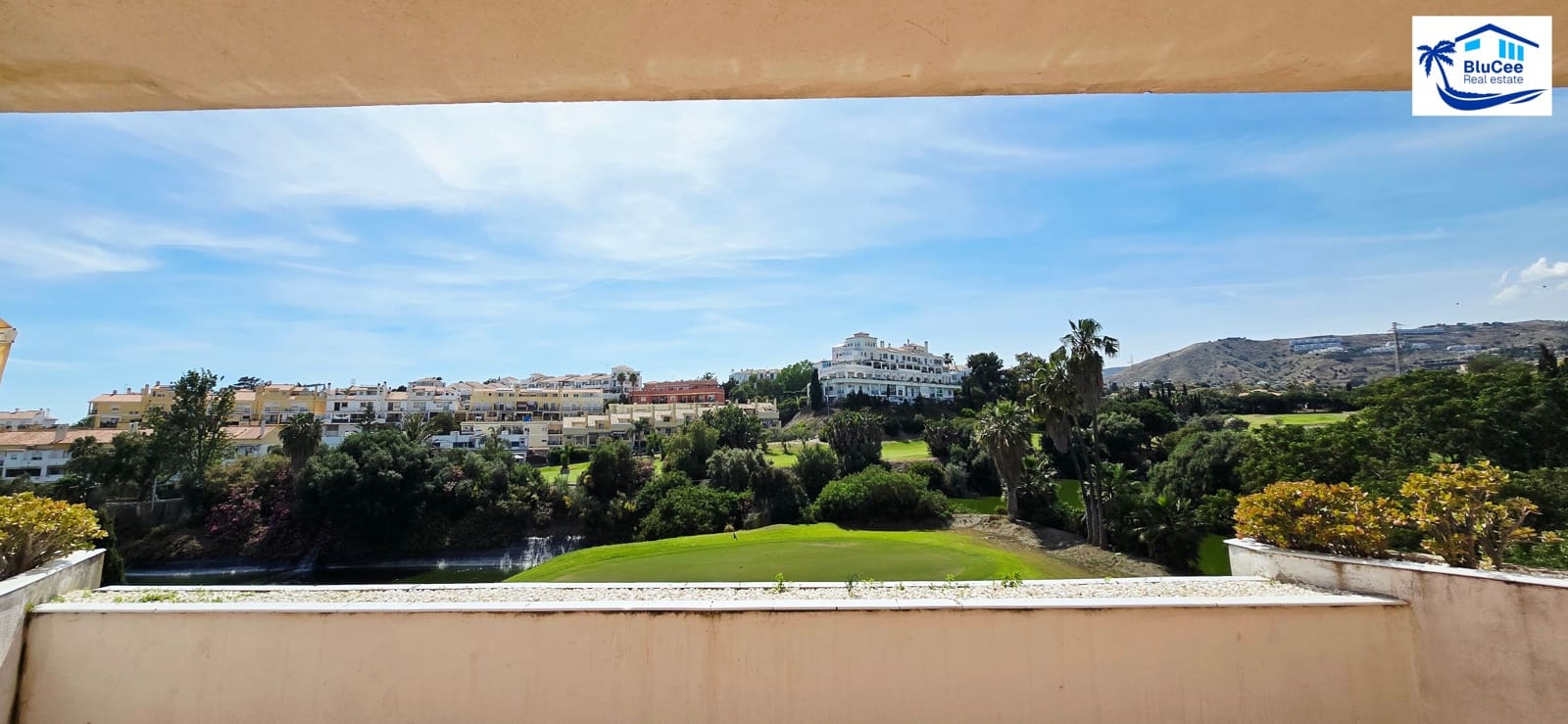 5 soveværelse Byhus til salg i Rincon de la Victoria med swimmingpool garage - € 625.695 (Ref: 9909340)