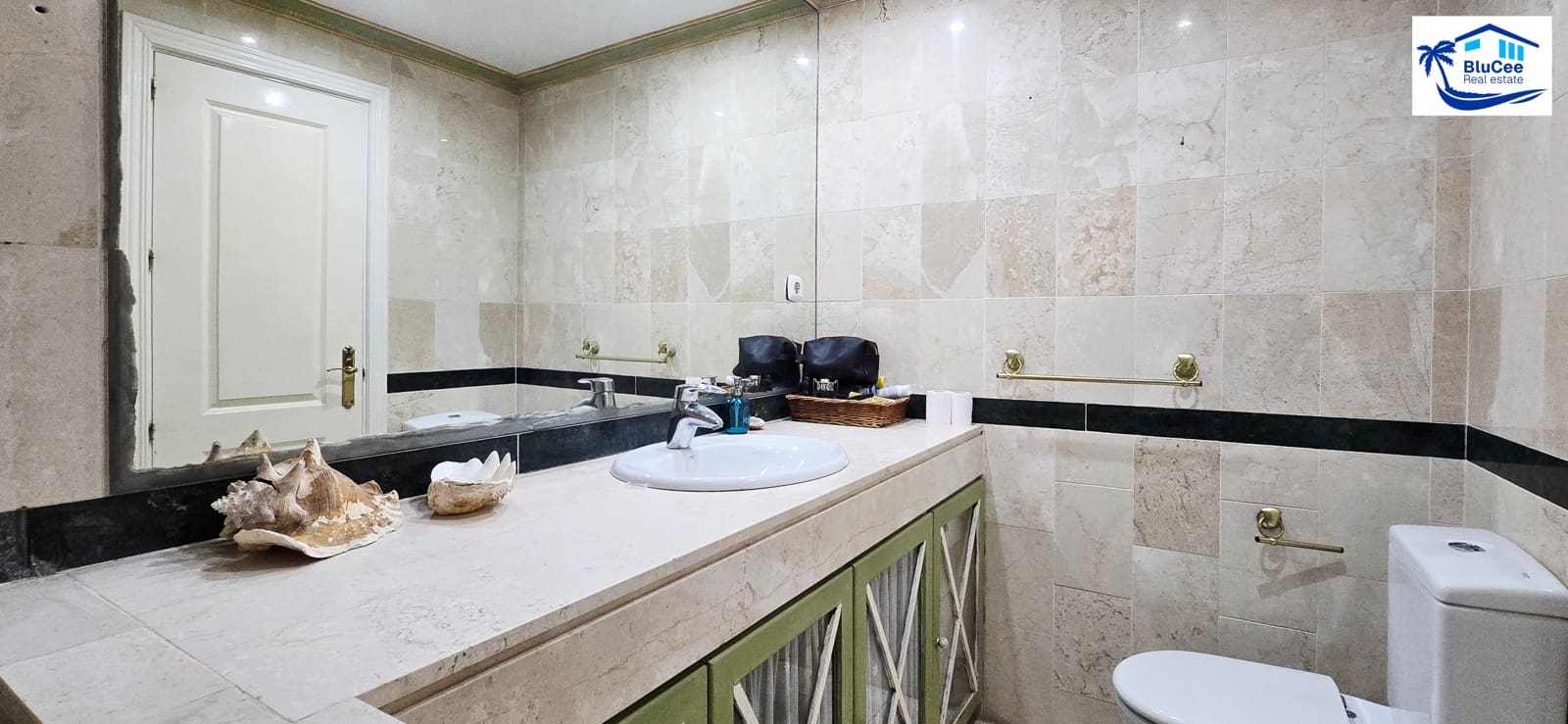 5 soveværelse Byhus til salg i Rincon de la Victoria med swimmingpool garage - € 625.695 (Ref: 9909340)