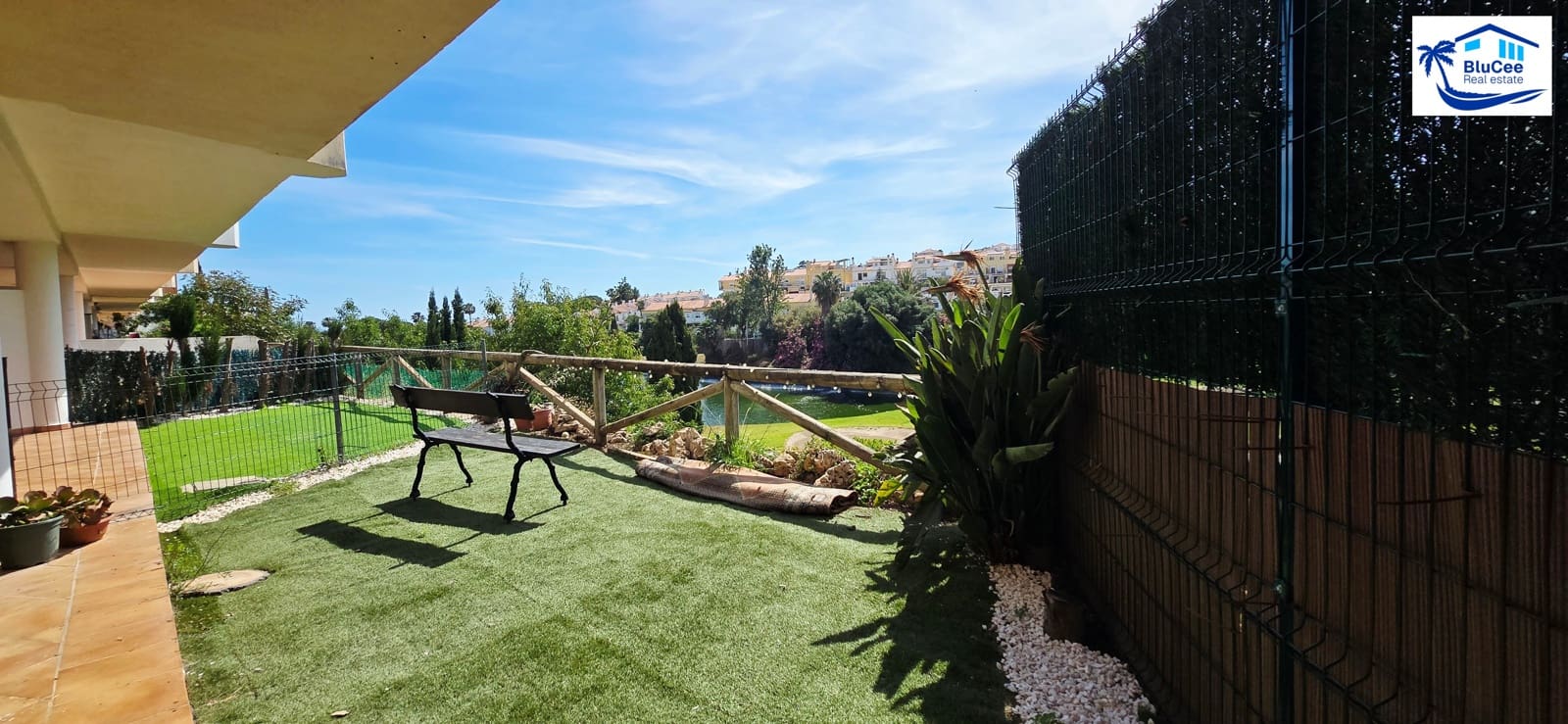 5 soveværelse Byhus til salg i Rincon de la Victoria med swimmingpool garage - € 625.695 (Ref: 9909340)