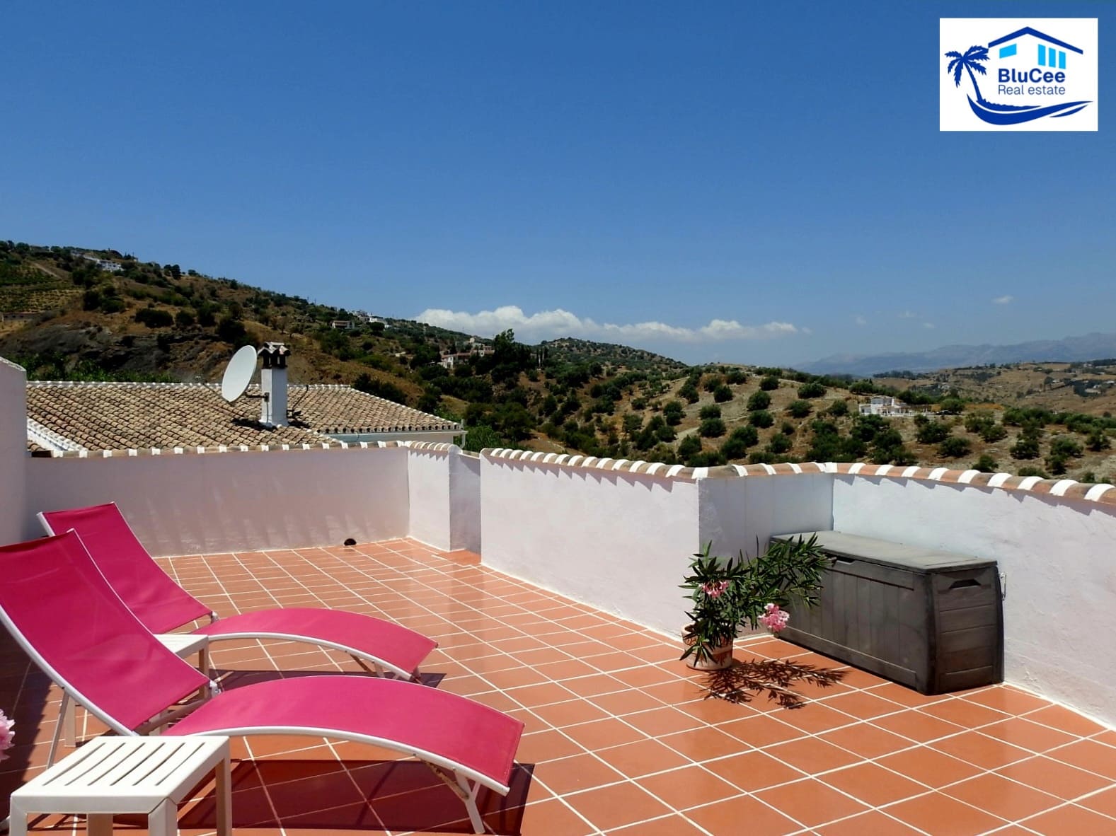 3 Zimmer Villa zu verkaufen in Los Romanes mit Pool Garage - 475.000 € (Ref: 9942874)
