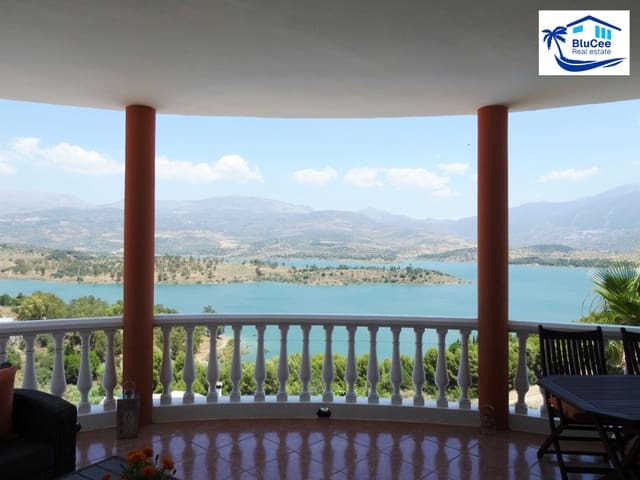3 soveværelse Villa til salg i Los Romanes, Viñuela med swimmingpool garage - € 475.000 (Ref: 9942874)