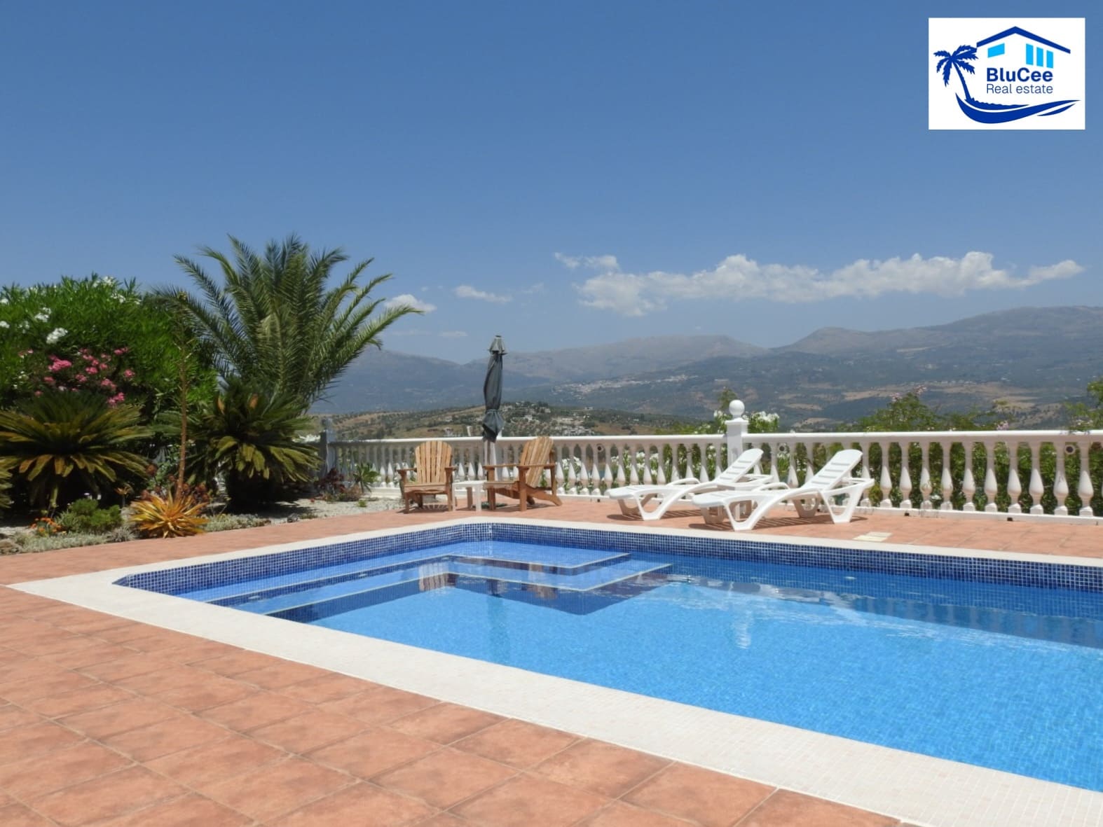 3 Zimmer Villa zu verkaufen in Los Romanes mit Pool Garage - 475.000 € (Ref: 9942874)